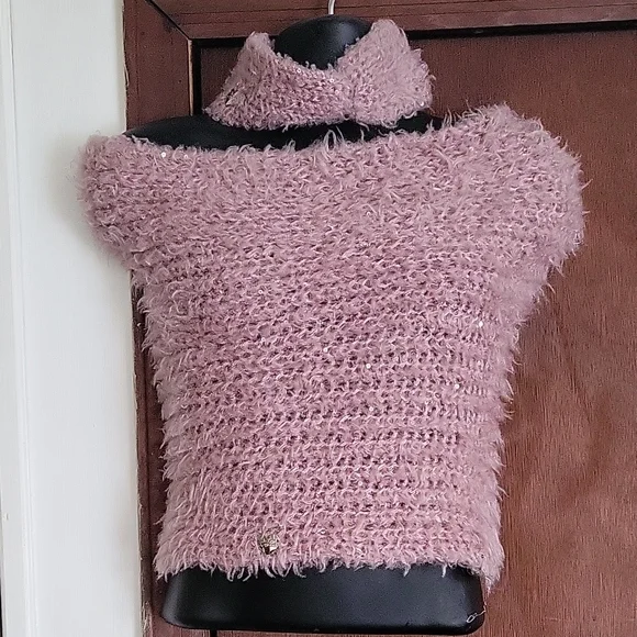 Betsey Johnson Soft Pink Knit Scarf - Picture 3 of 7